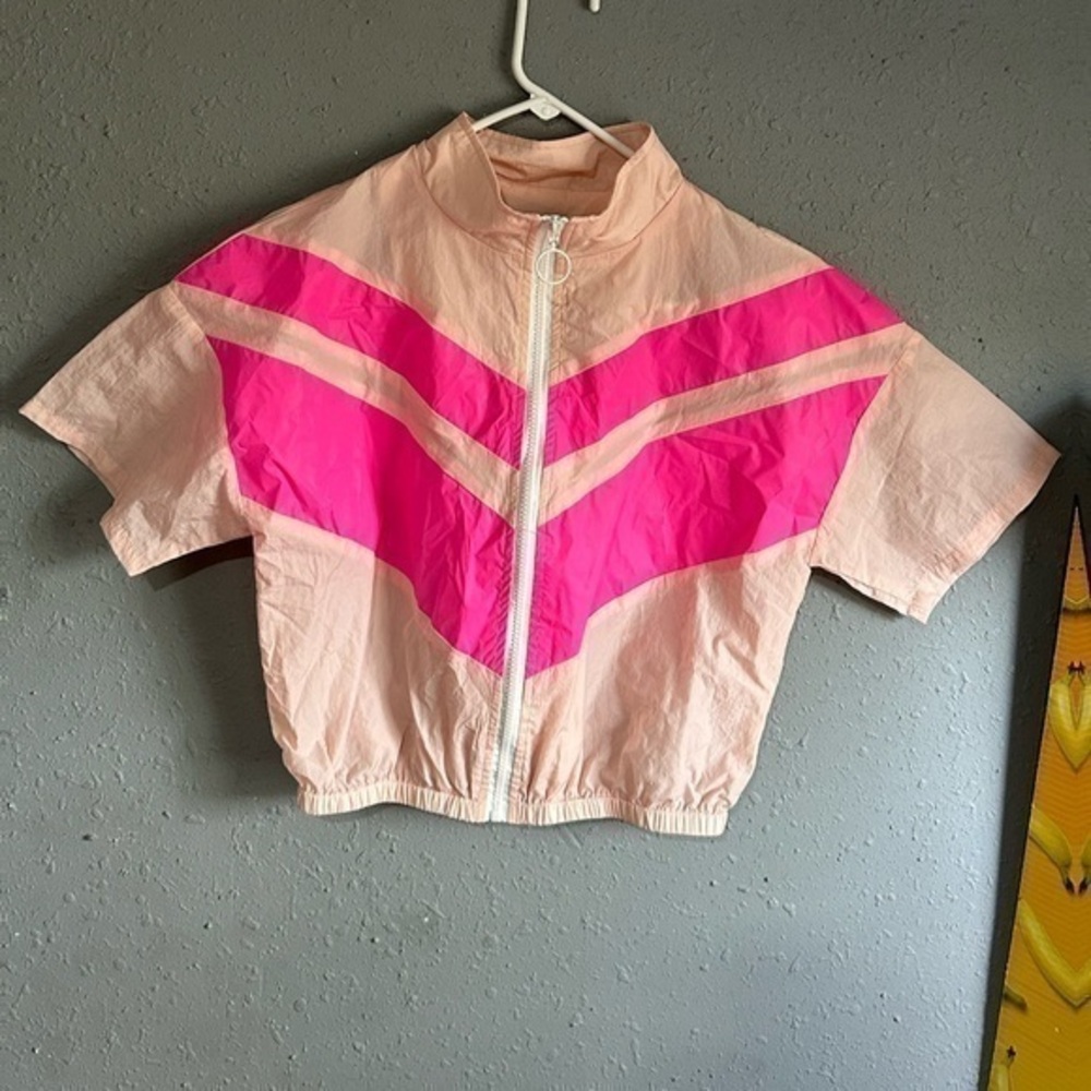 Capsule zip up